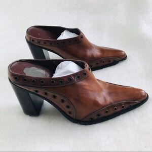 Colin Stuart Brown Pointed Toe Heeled Mule Slip On Shoes with Grommet detailing